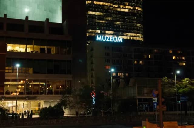 Muzeum sztuki nowoczesnej Pańska – godziny otwarcia i wystawy w Warszawie